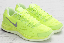 NIKE 耐克 LUNARGLIDE+ 4 SHIELD 登月4代 女款支撑跑鞋