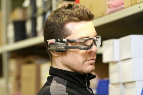 抢你先手,Vuzix M100 智能眼镜抢先开卖