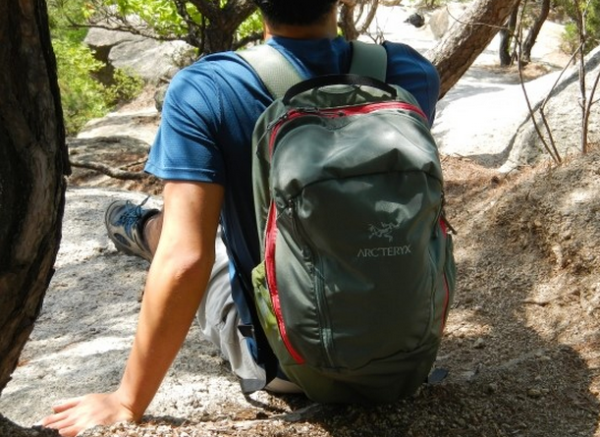 海淘的半价!ARC’TERYX 始祖鸟 Mantis Daypack 26L 日常背包