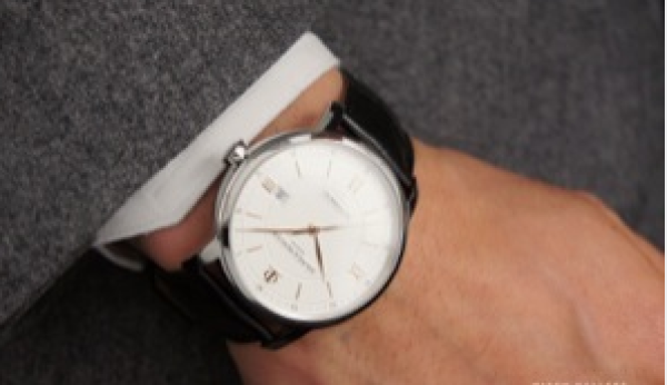 Baume & Mercier 名士 Classima 克莱斯麦系列 MOA10075 男款机械腕表
