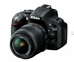Nikon 尼康 D5200 单反套机（18-55mm VR）