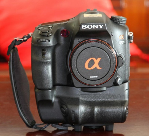 Sony 索尼 Alpha SLT-A77 单电相机