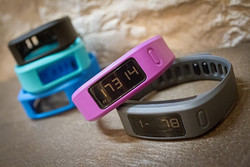 CES2014新品：Garmin 佳明 vivofit Wireless Activity Tracker 智能手环