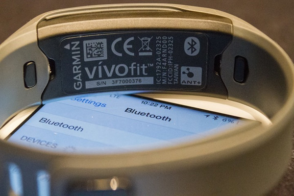 CES2014新品：Garmin 佳明 vivofit Wireless Activity Tracker 智能手环
