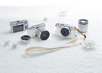 FUJIFILM 富士 可换镜头相机 X-A1 白色限量款套装  X-A1WH PRM BOX（16-50、27饼干镜）
