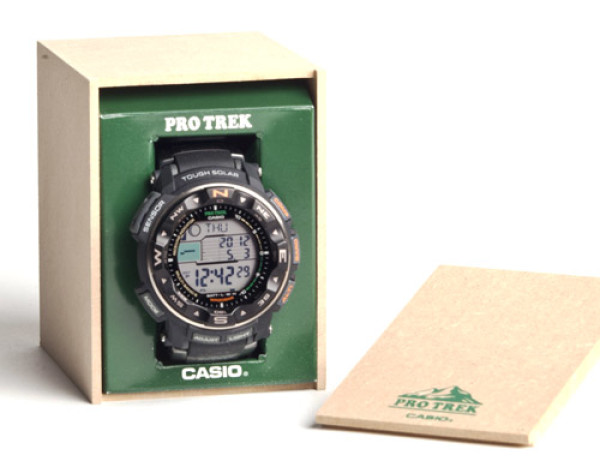 CASIO 卡西欧 Pro-Trek 登山系列 PRW2500-1 男款太阳能腕表
