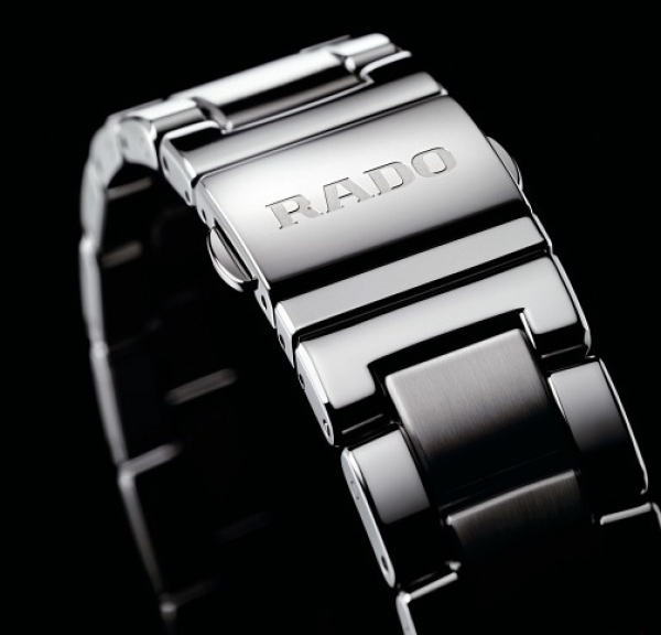 RADO 雷达 D-Star 帝星系列 R15946103 Ceramos 碳化钛金属陶瓷 男士机械腕表