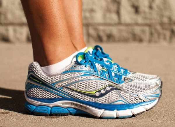 saucony 索康尼 Triumph 10 女款 顶级缓震慢跑鞋
