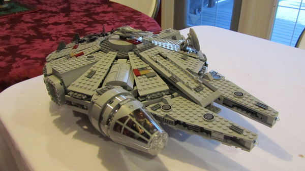 特价补货：LEGO 乐高 7965 Star Wars Millennium Falcon 星球大战 千年隼号