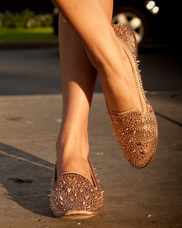 痴汉克星!Sam Edelman Adena 铆钉平底鞋
