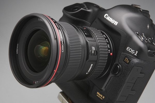 Canon 佳能 EF 16-35mm F2.8L II USM 镜头
