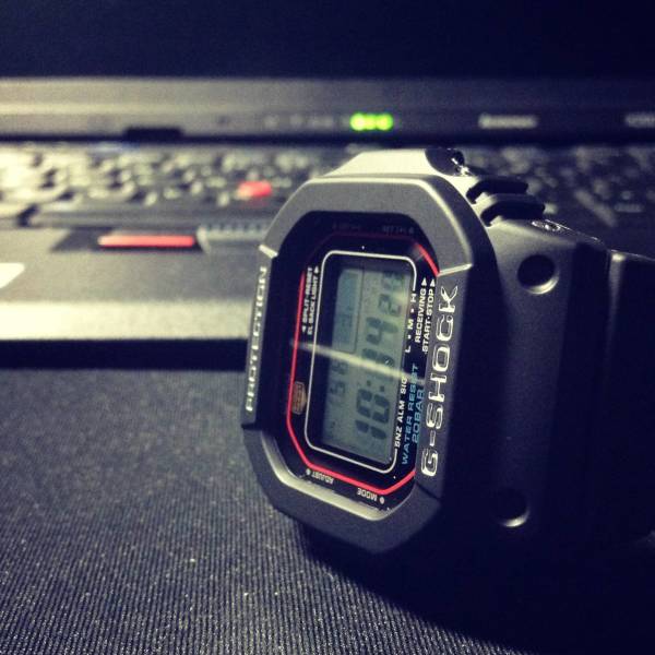 新补货:CASIO 卡西欧 G-Shock GWM5610-1 男款 腕表(6局电波、太阳能)