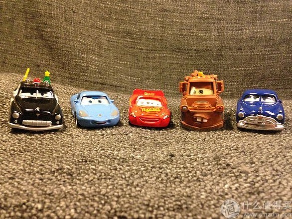 凑单品：Fisher-Price 费雪 赛车总动员 Pixar Cars Toon El Materdor 摇晃发动小汽车