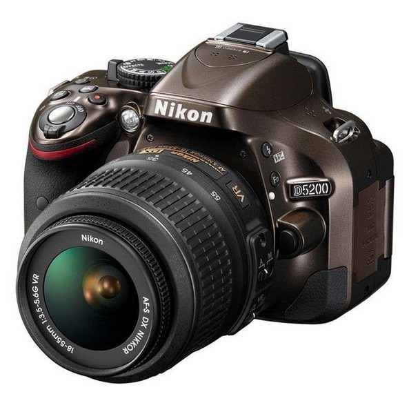 Nikon 尼康 D5200 单反套机（39点对焦、2016像素测光、5fps连拍）