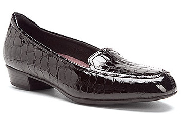 Clarks 其乐 Timeless Loafer 女款鳄鱼纹皮鞋