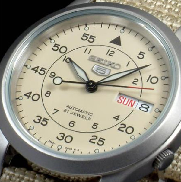 Seiko 精工5号 SNK803 男款 自动机械腕表