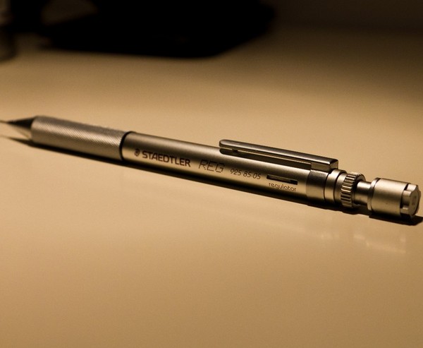 双重优惠：STAEDTLER 施德楼 金属制 925 85-03 绘图自动铅笔