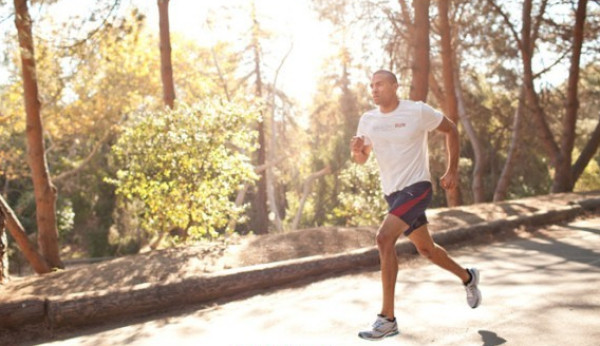 Saucony 索康尼 Triumph 10 男款 顶级缓震慢跑鞋 44码起
