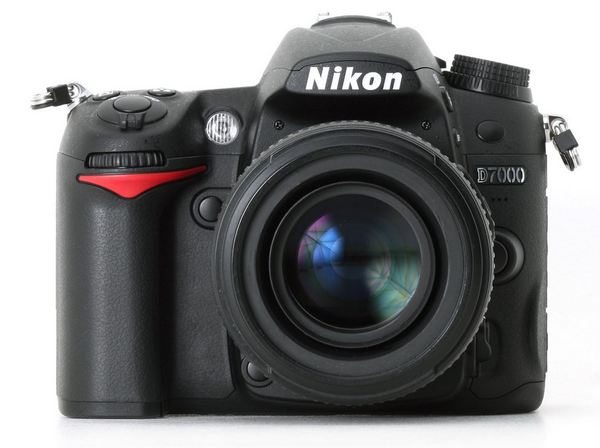 Nikon 尼康 D7000 18-55mm G VR II 单反套机+三脚架组合