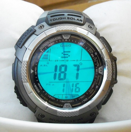 CASIO 卡西欧 Pathfinder 探路者 PAW1100T-7V 男士腕表(钛合金、电波、太阳能)