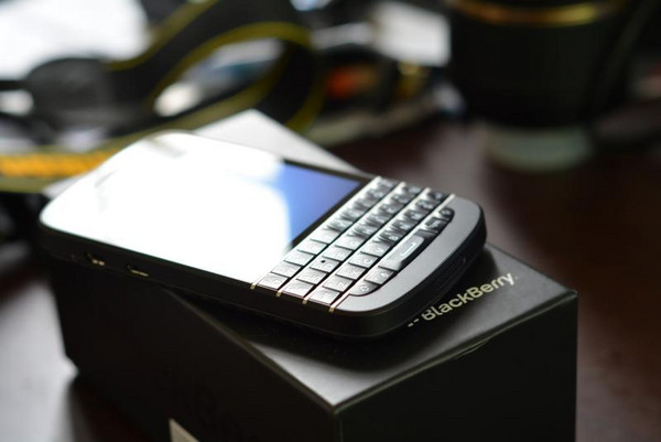 BlackBerry 黑莓 Q10/Z10 官方无锁版 智能手机