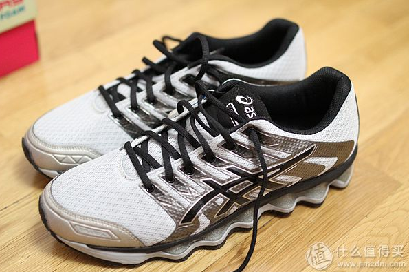 再降价!ASICS 亚瑟士 G-T3D.1 男款避震跑鞋