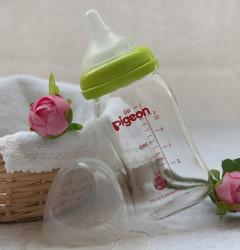 Pigeon 贝亲 AA72 宽口径玻璃奶瓶 160ml*2+Pigeon 贝亲 奶瓶清洁剂 400ml