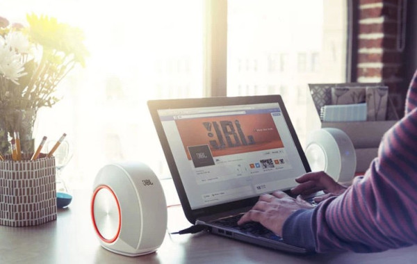JBL Pebbles 音乐蜗牛 有线迷你音箱 白色