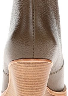 歌涵 COLE HAAN Balthasar Chukka 女款踝靴