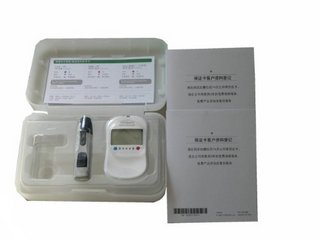 强生 ONETOUCH SelectSimple 穏择易 血糖仪（70片试纸+70支针）