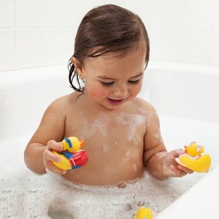  munchkin 满趣健 超级感温鸭子洗澡玩具