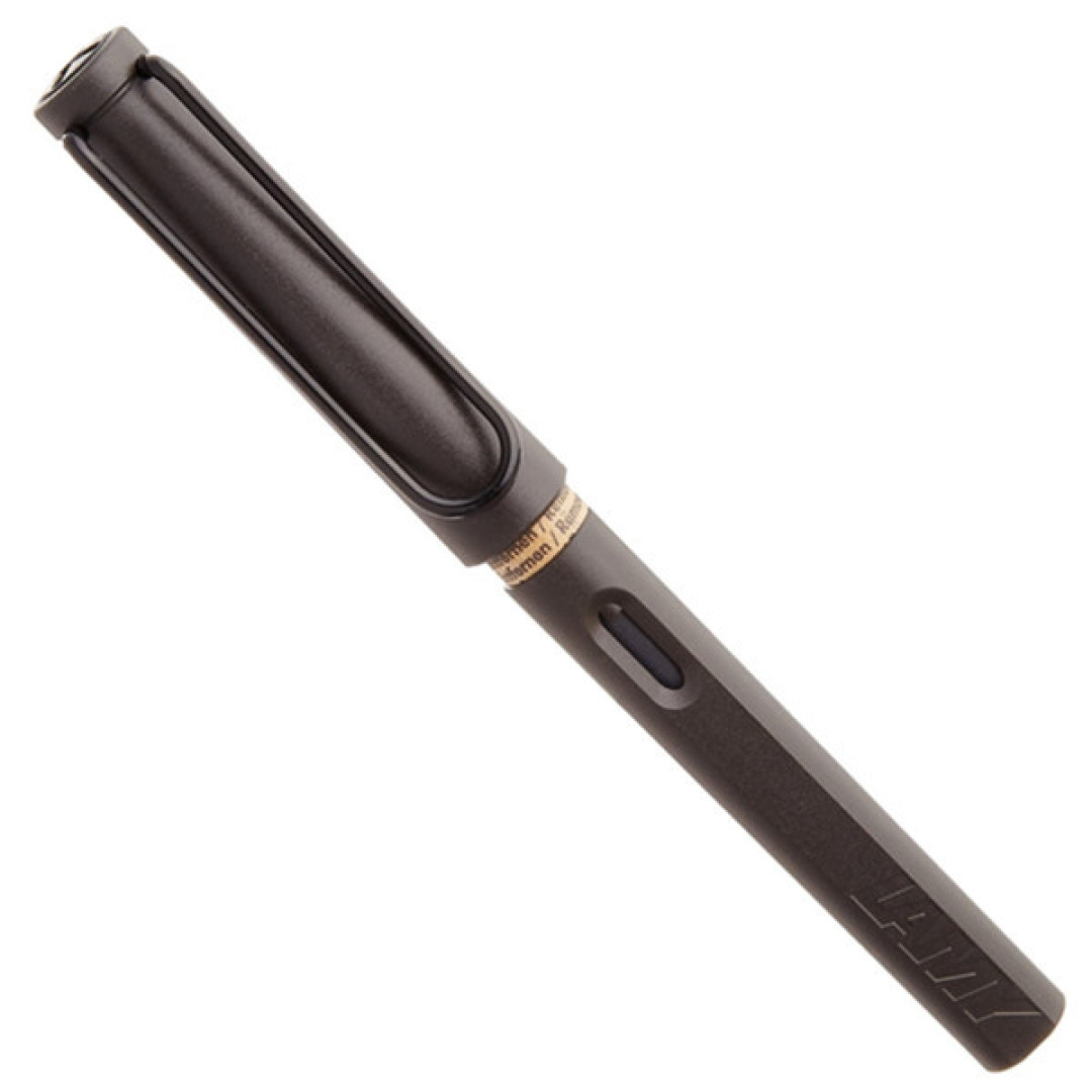 迟到的凌美真的很美：Lamy safari L17 钢笔