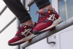 ASICS 亚瑟士 Gel-Saga 中性复古跑鞋