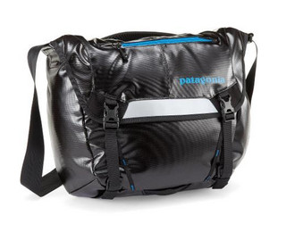 Patagonia Black Hole Mini 邮差包 12L