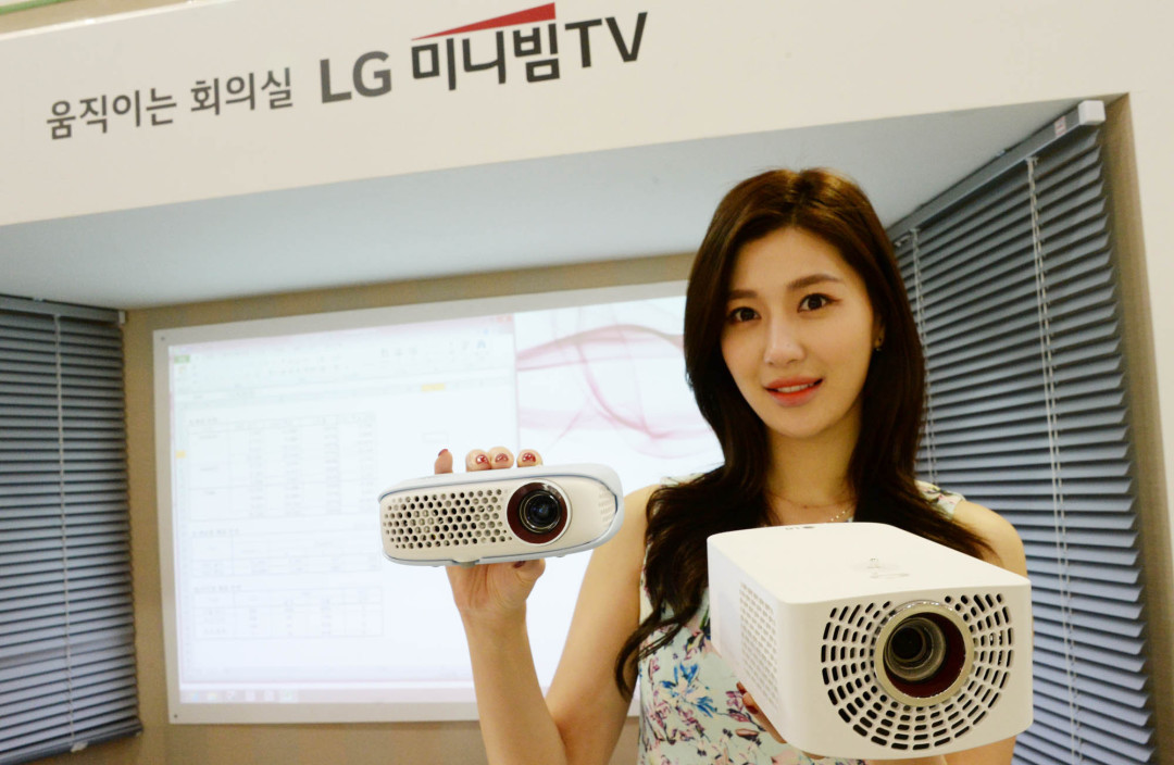 LG PW800 微型投影 开箱体验，与PB60G不科学对比