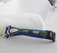 凑单品：Schick 舒适 Hydro 5 Groomer Sensitive 电动剃须刀（附带胡须修剪器）