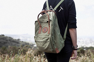 FJÄLLRÄVEN 北极狐 F23565 KANKEN NO.2 男女双肩背包 紫红色16L