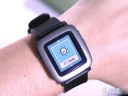 Pebble Time 智能手表（彩色e-paper）