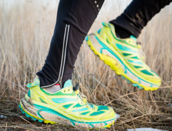 HOKA ONE ONE 