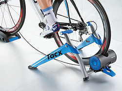 Tacx Booster 磁阻自行车训练台