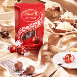 Lindt 瑞士莲 软心牛奶巧克力 16粒分享装 200克 意大利进口