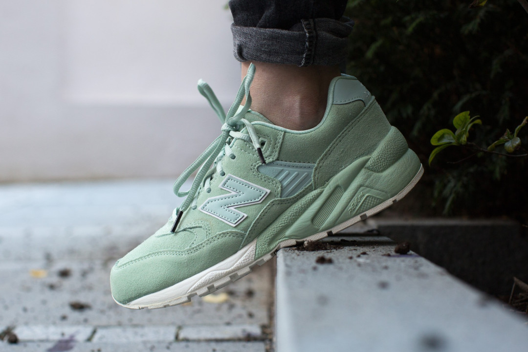 NO ZUO NO DIE 开心的手贱：new balance NB580 男款复古跑鞋
