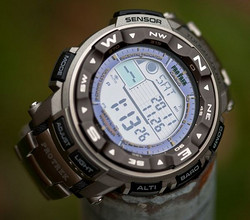 CASIO 卡西欧 PRW-2500T-7CR 登山系列 男款太阳能电波腕表