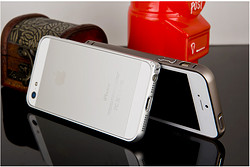 iPhone 5s 金属边框