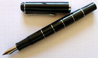 Pelikan 百利金 Classic M215 钢笔 F尖 黑色/银色