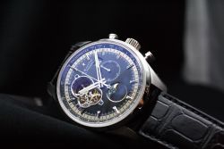 ZENITH El Primero CHRONOMASTER 系列 03.2160.4047/21.C714 男士机械腕表