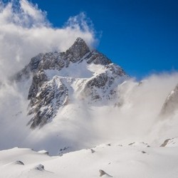 上海-丽江5日自由行（往返含税机票+全程4晚酒店+赠送接机+玉龙雪山直通车）