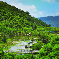 跟团游：北京至三亚6日5晚跟团游（往返含税机票+全程用餐与住宿+接送机+交通费+景点门票）