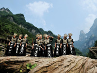 自由行：10月出行 上海-张家界4天3晚自由行（往返含税机票+全程住宿）