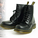 Dr. Martens 1460 中性马丁靴